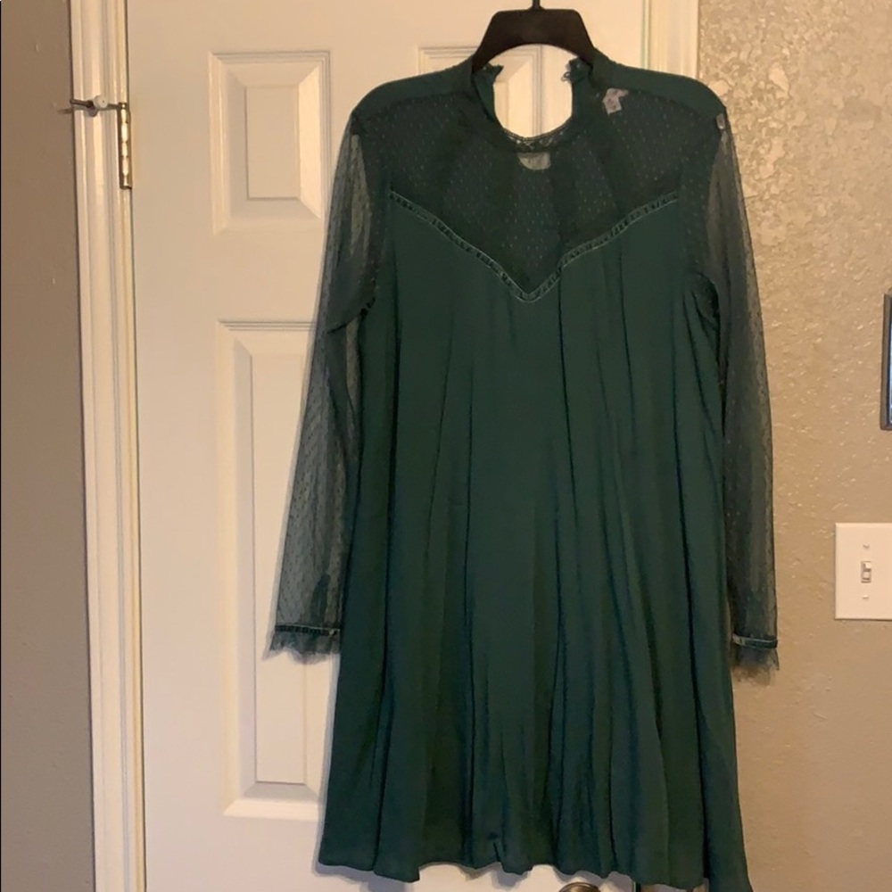 Green tunic shirt dress with mesh sleeve detail